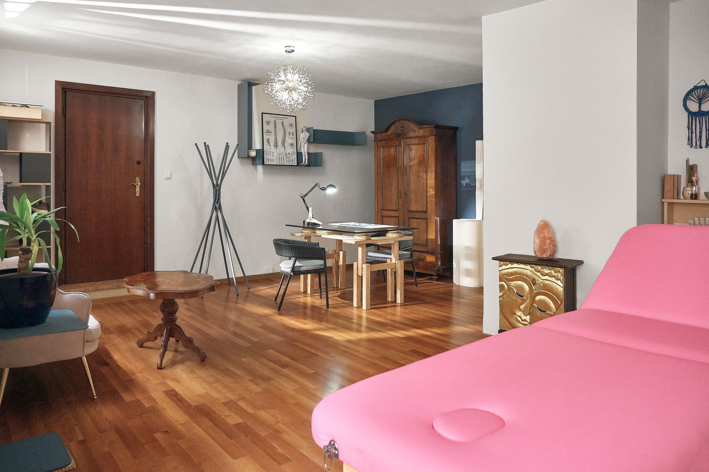 La sala di NosLab nel cuore di Trento, luminosa e accogliente